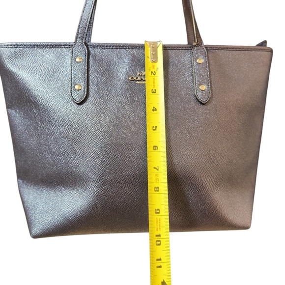 Coach #F16224 Midnight Blue Leather Tote - Picture 6 of 15